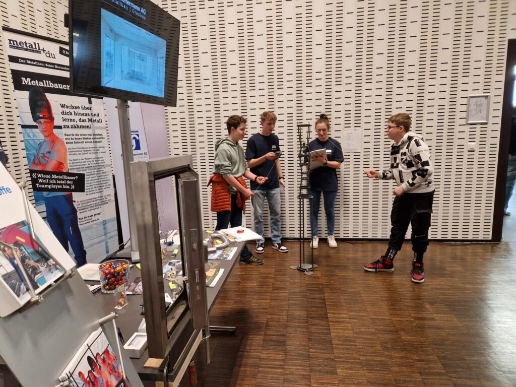 Erfolgreiche Lehrstellenmesse in Thun